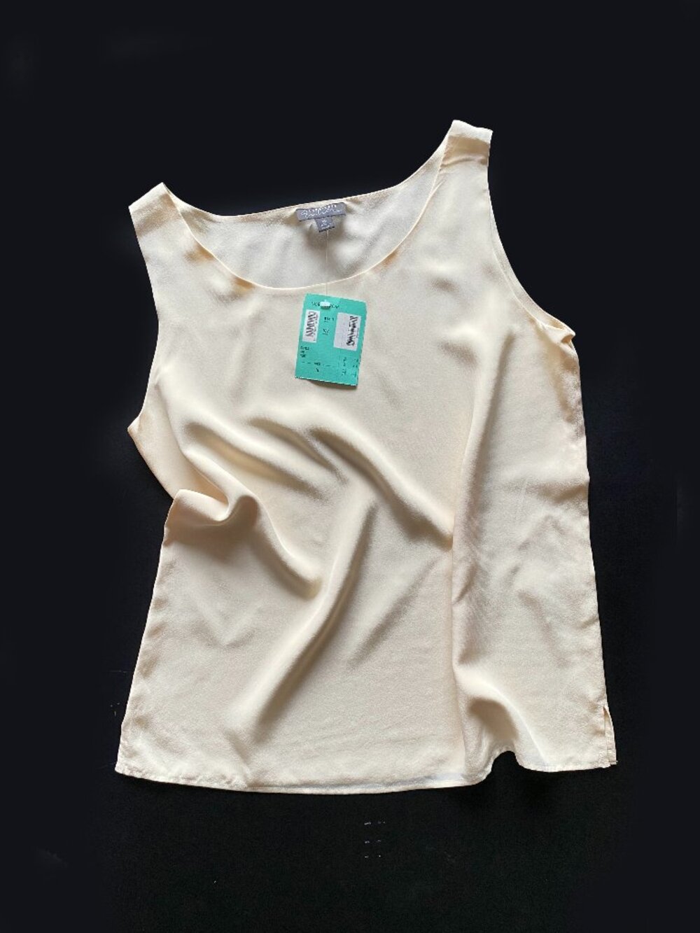 Vintage 90' NWT Classiques Entier Ivory Silk Sleeveless Shell Top Size 10